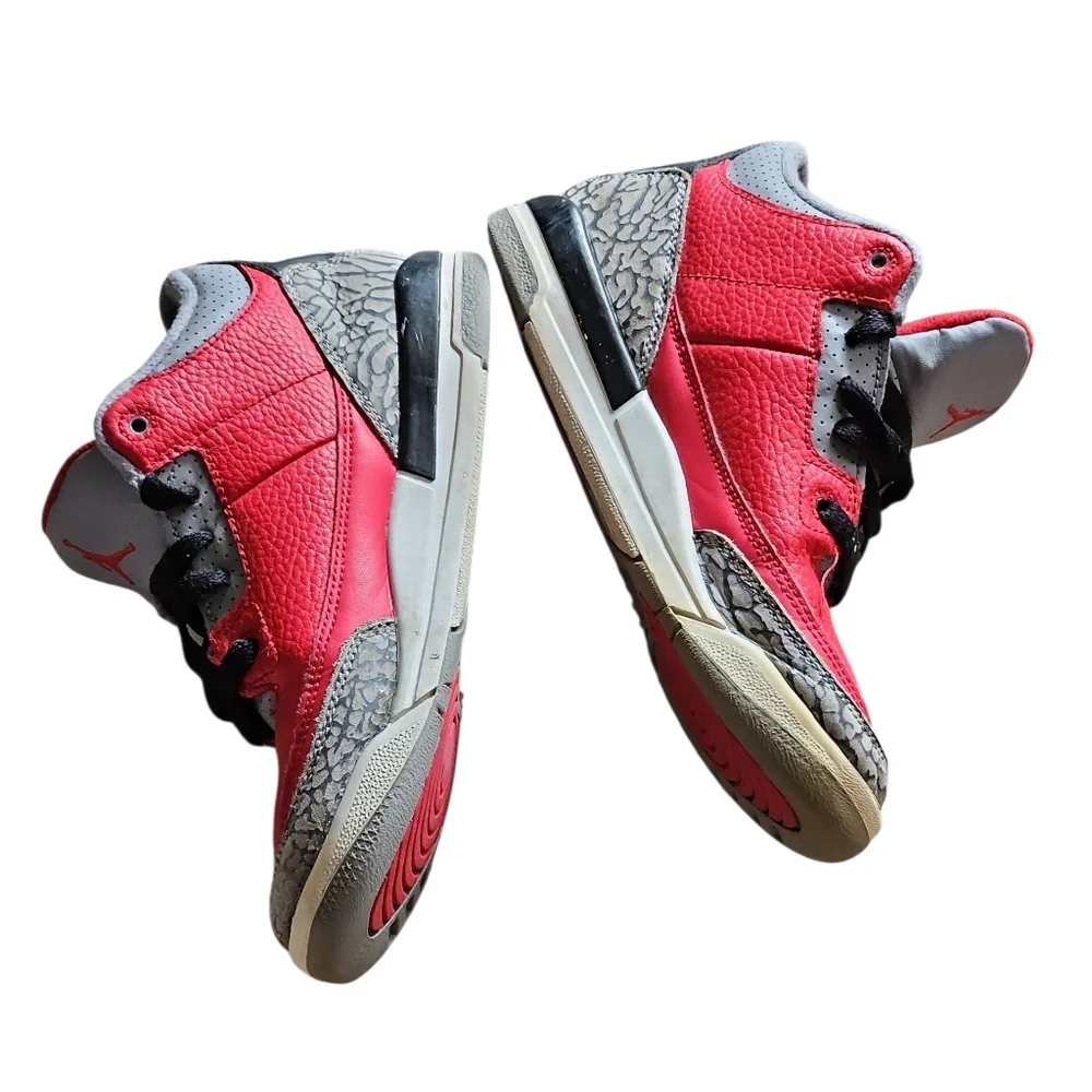Nike Air Jordan 3 Retro SE Unite Red Gray Black Boys 3 Youth
